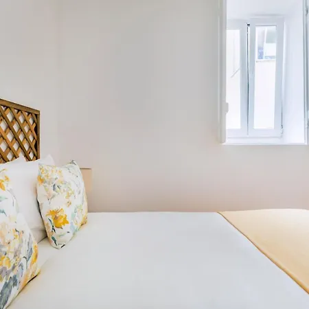 Santana | Walk To Metro & Downtown * リスボン