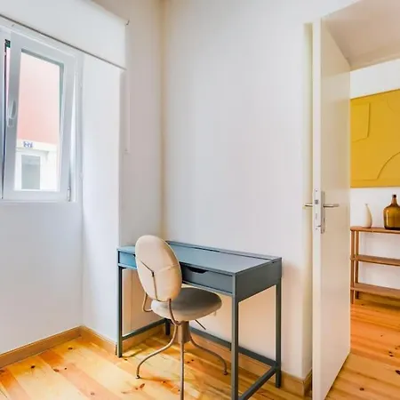Santana | Walk To Metro & Downtown Appartement Lisboa