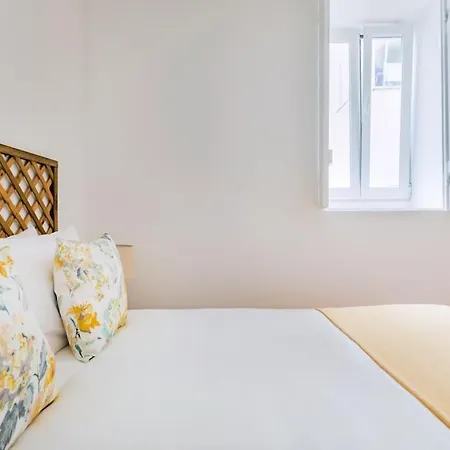 Santana | Walk To Metro & Downtown Appartement Lisboa