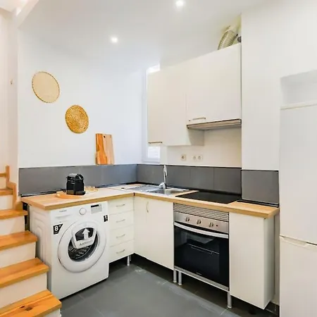 Santana | Walk To Metro & Downtown Appartement